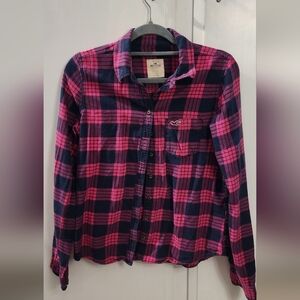 Hollister Pink and Navy Plaid Flannel Size L